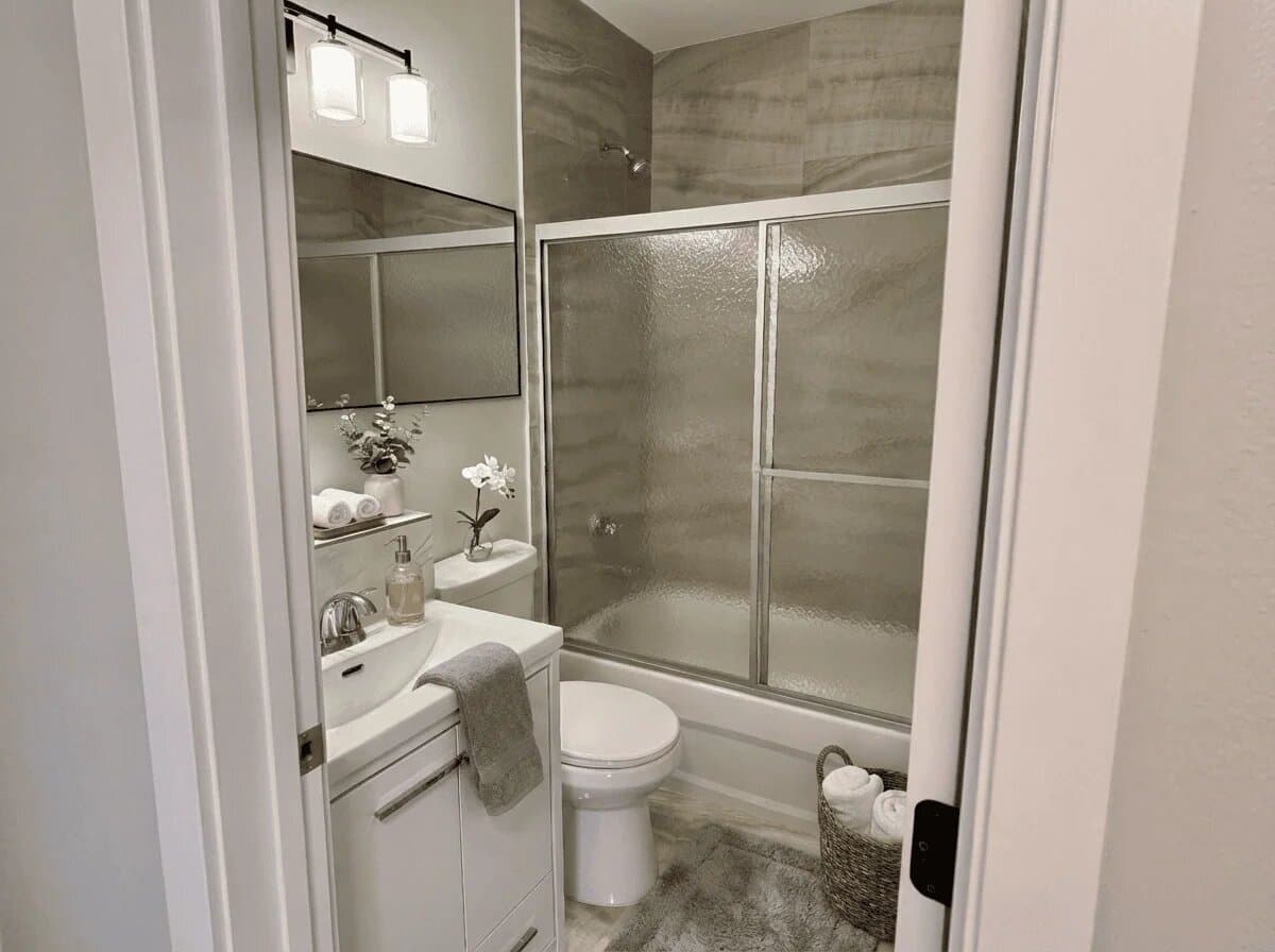 Kitchen, Bath & Deck in Caswell Hill - Image 3